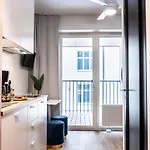 Apartament Thomas' - Trendy, & Balcony