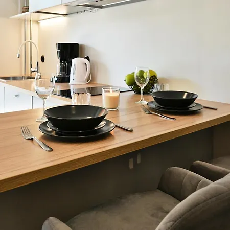 Thomas' - Trendy, & Balcony Apartment Reval