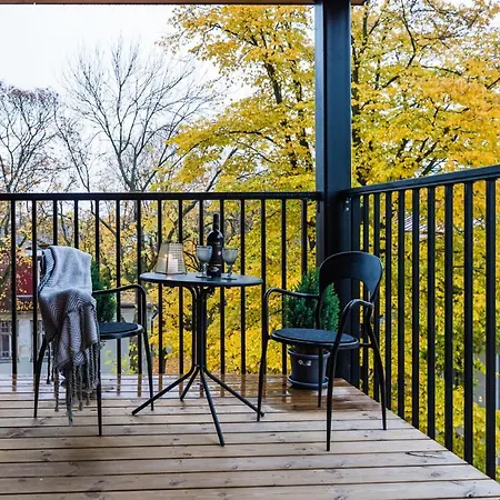 Thomas' - Trendy, & Balcony Apartment Tallinn