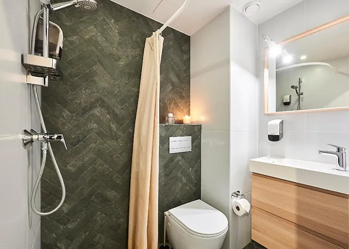 Thomas' - Trendy, & Balcony Apartment Reval