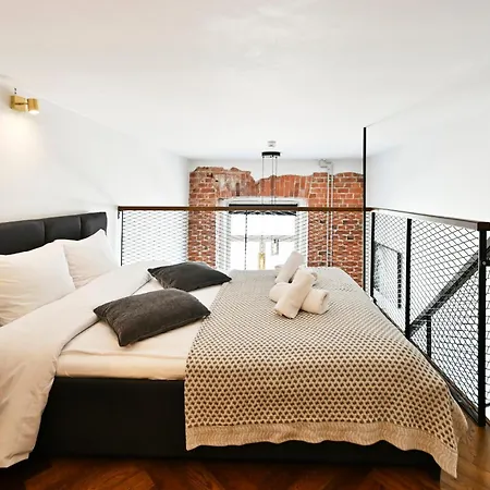 Thomas' - Trendy, & Balcony * Tallinn