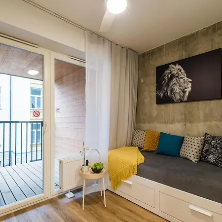 Thomas' - Trendy, & Balcony Tallinn