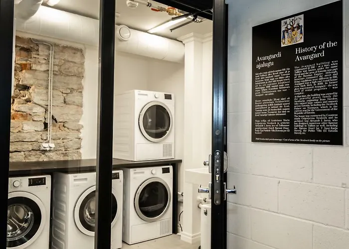 Thomas' - Trendy, & Balcony