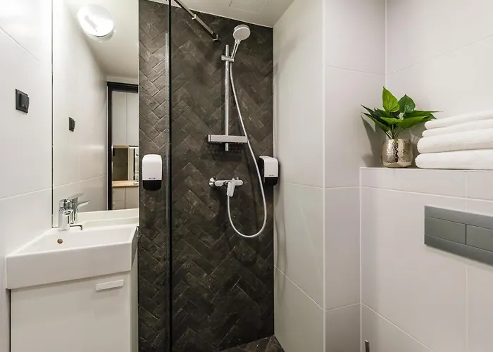 Apartament Thomas' - Trendy, & Balcony Tallin